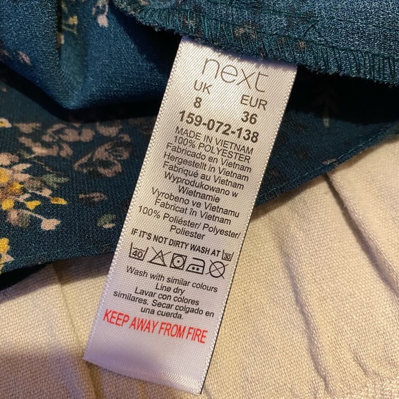 Next Dress - Picture 3 of 5